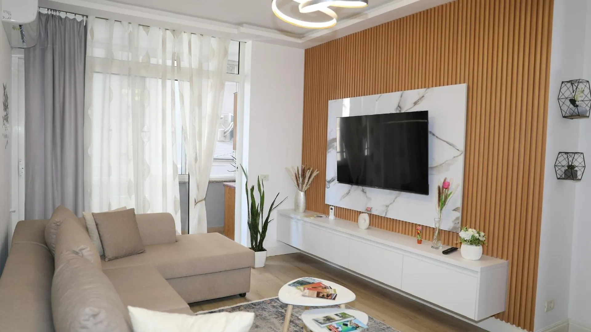 Cosmos Apartment Shkodra 0*,